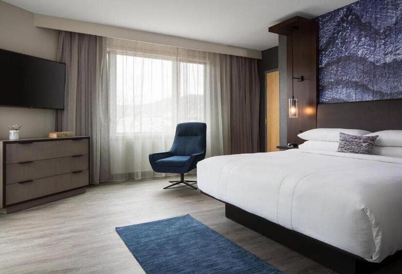 이그제큐티브 스위트 킹침대, Boulder Marriott