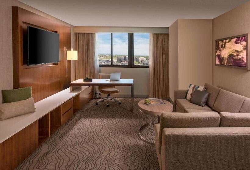 스위트, Denver Marriott Tech Center
