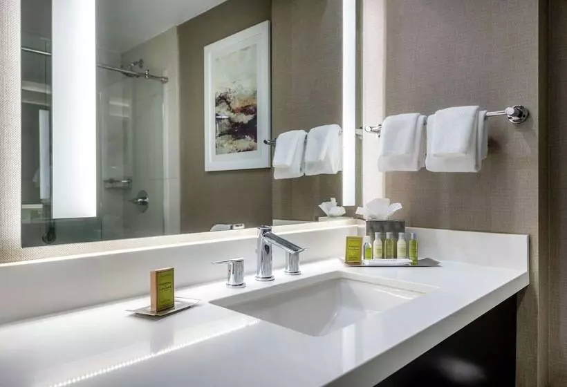 اتاق استاندارد با 2 تخت دوبل, Doubletree By Hilton Los Angeles Norwalk