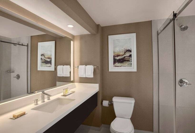 스탠다드 룸 더블 침대 2개, Doubletree By Hilton Los Angeles Norwalk