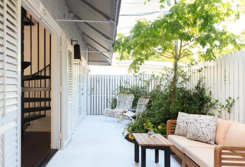 سوییت, Ella's Cottages - Key West Historic Inns
