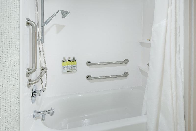 Standard Szoba, Holiday Inn Express & Suites West Long Branch   Eatontown, An Ihg