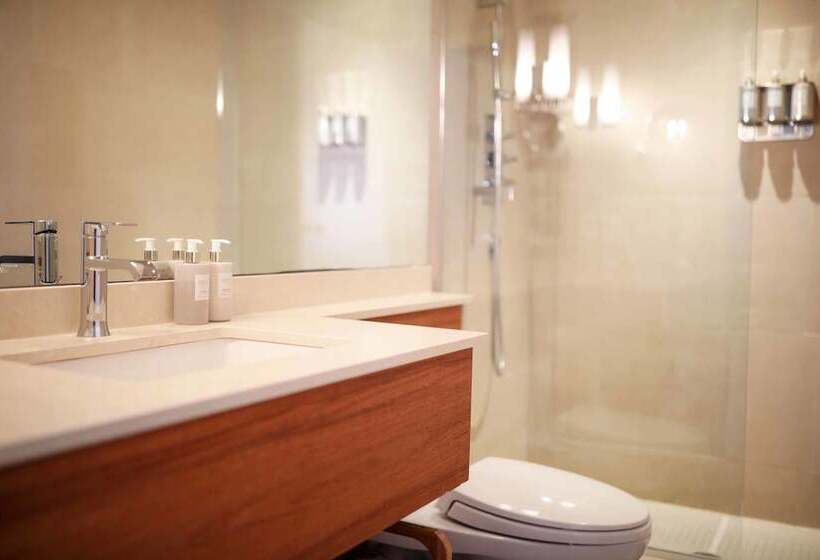 جناح ديلوكس, Mill Street Inn