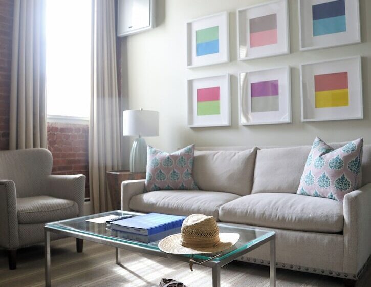 جناح ديلوكس, Mill Street Inn