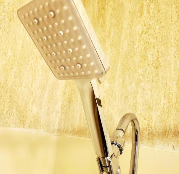 غرفة إقتصادية, Monte Villa