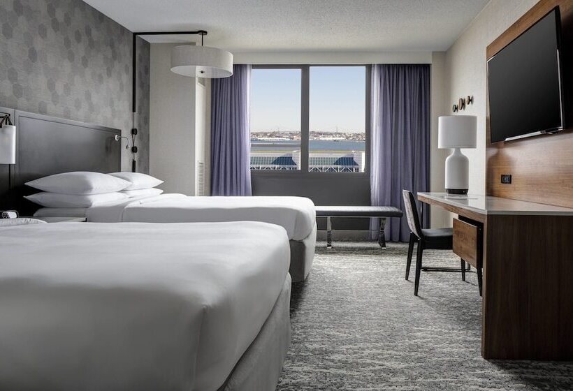 带2个双人床的标准工作室, New York Laguardia Airport Marriott