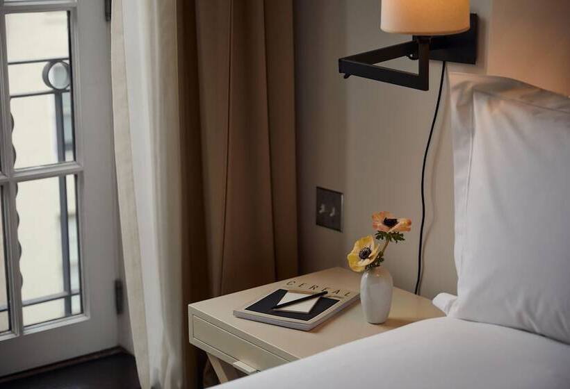 标准间内部标间, The Mercer