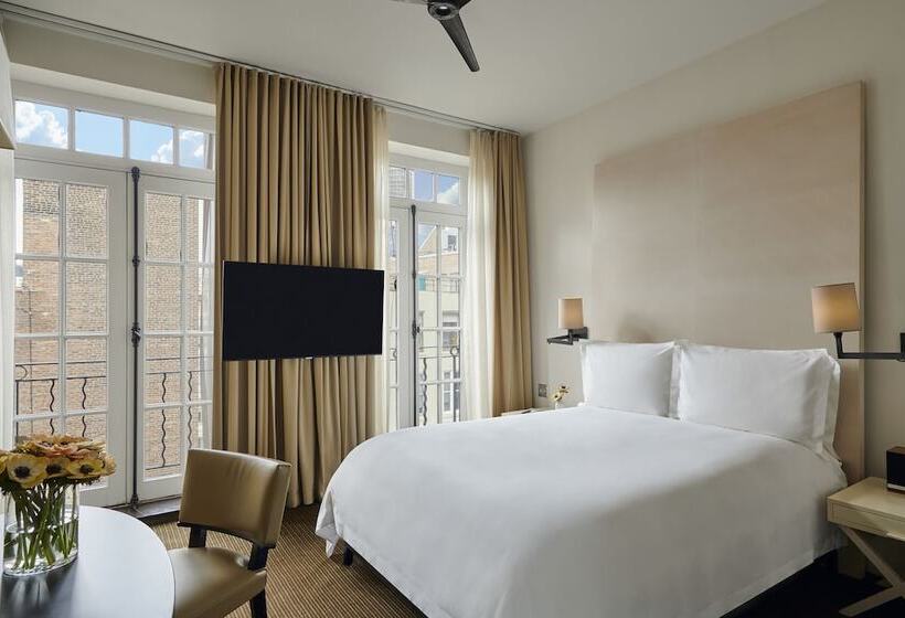 标准间内部标间, The Mercer