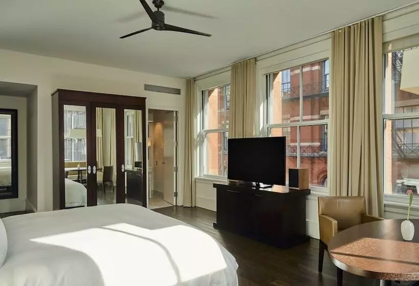 Deluxe-studio, The Mercer