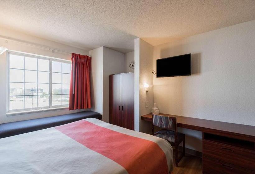 غرفة قياسية لذوى الاحتياجات الخاصة, Motel 6 Olathe, Ks