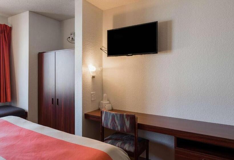 غرفة قياسية لذوى الاحتياجات الخاصة, Motel 6 Olathe, Ks