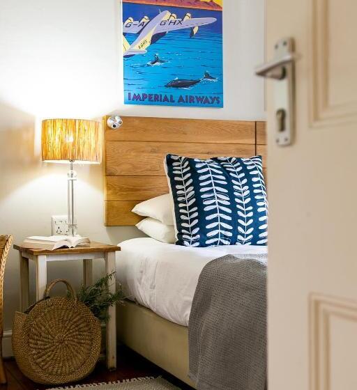 דירת שני חדרים, Stone Cottages