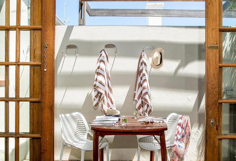 דירת שני חדרים, Stone Cottages