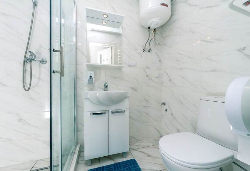 اتاق استاندارد, Flatrent Smarthouse