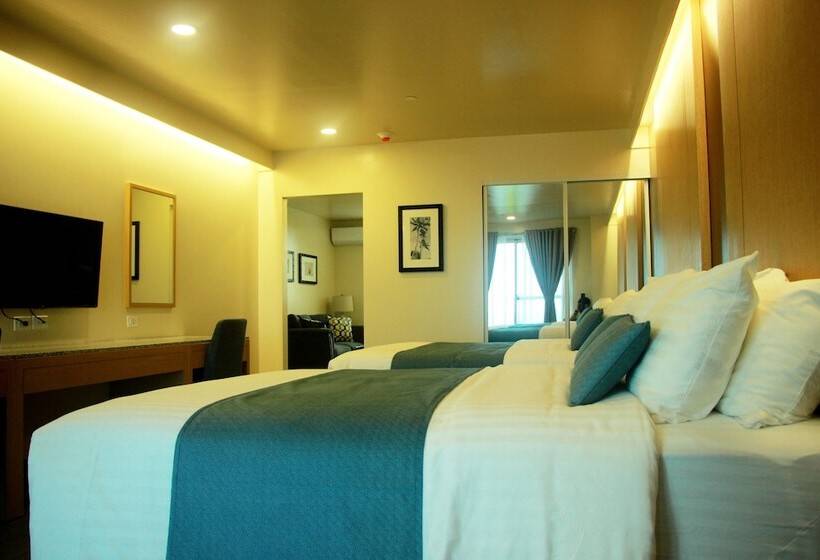 سوییت با چشمانداز دریا, West Plaza Hotel At Lebuu Street