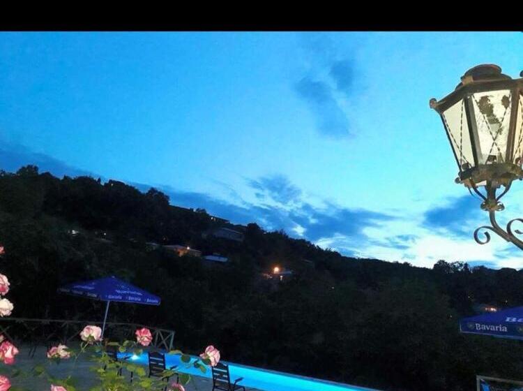 اتاق خانوادگی, Guest House Marani