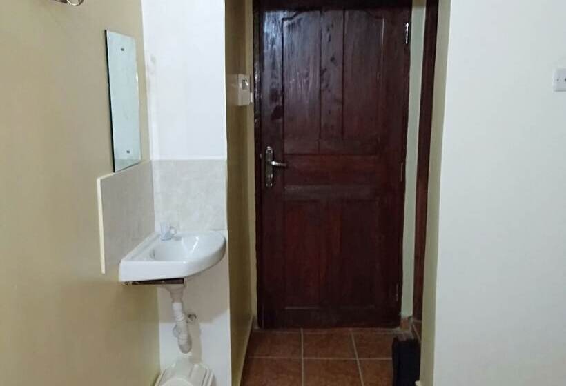 اتاق لوکس, Mali Guest House