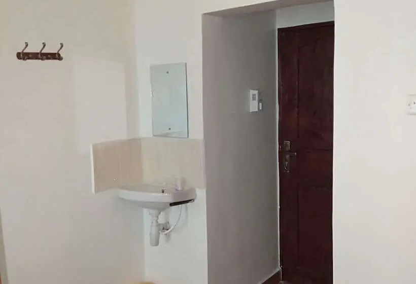 اتاق لوکس, Mali Guest House