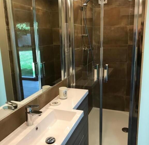 غرفة قياسية مطلّة علي الحديقة, La Tanière Des Ours