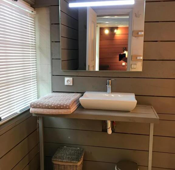 غرفة قياسية, La Tanière Des Ours