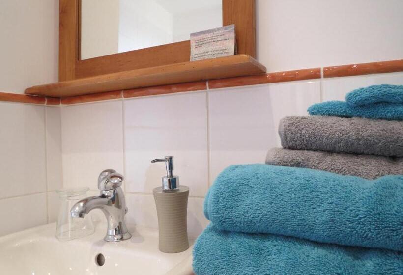 Номер Superior, Les Hauts D'issensac