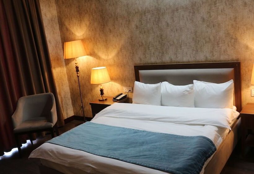 اتاق استاندارد, Macara Sheki City