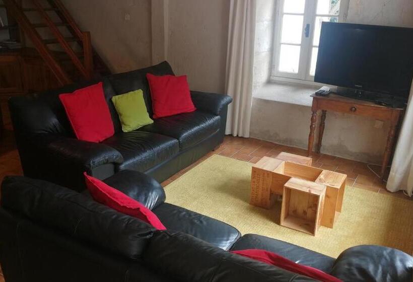 Номер Стандарт Вид на Сад, Logis De Chenac   Chambres Et Table D Hôtes