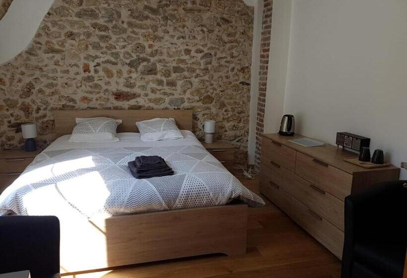 شقة غرفة واحدة, Les Chambres D'orsay