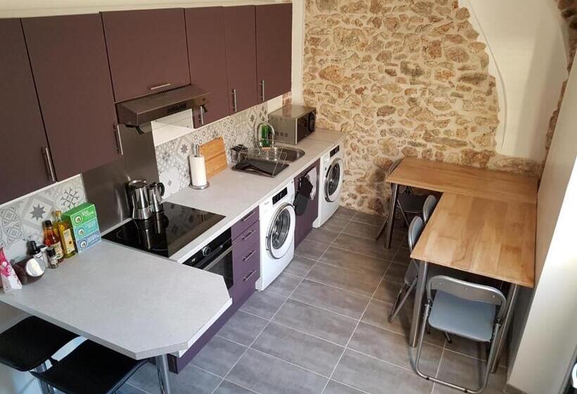 شقة غرفة واحدة, Les Chambres D'orsay