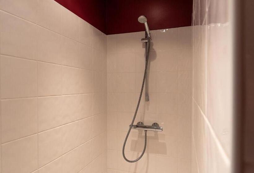 ガーデンビュースタンダードルーム, Château De Pramenoux