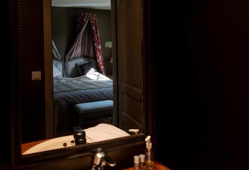 キングサイズベッドのスタンダードルーム, Château De Pramenoux