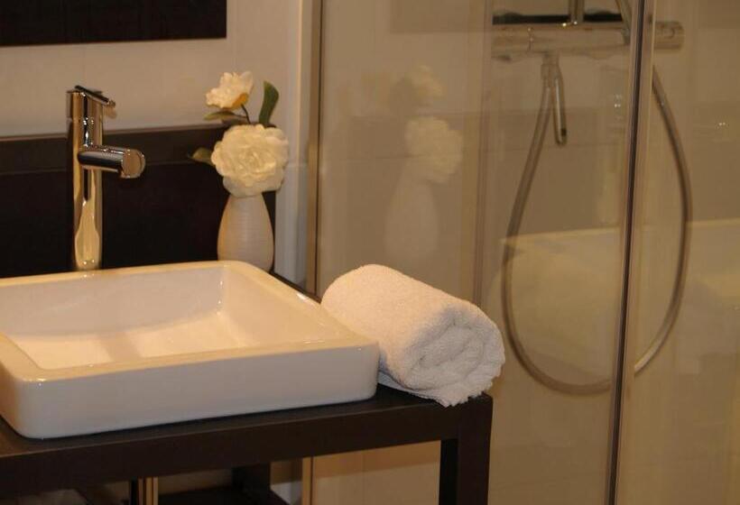 豪华房间, Château La Gravière