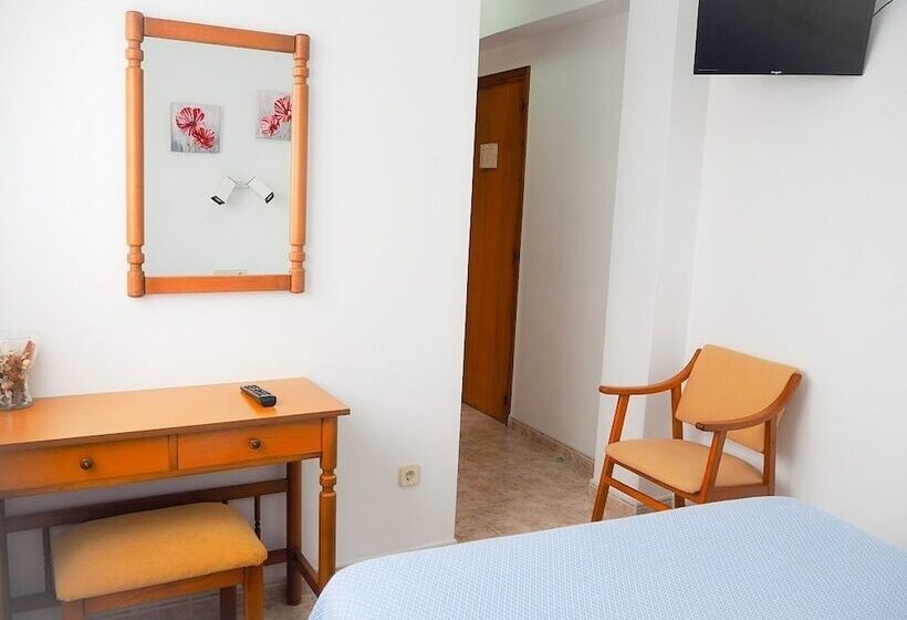 غرفة قياسية فردية, La Terraza