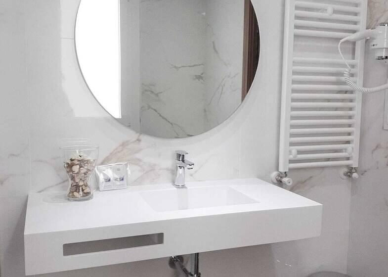 غرفة عائلية, La Terraza