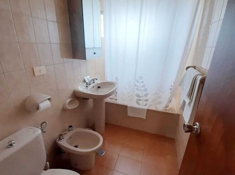 غرفة إقتصادية, La Terraza