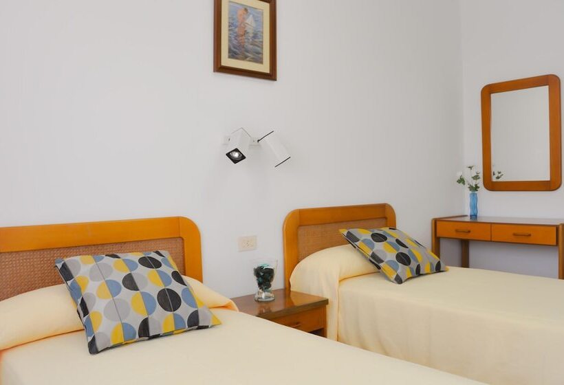 غرفة إقتصادية, La Terraza