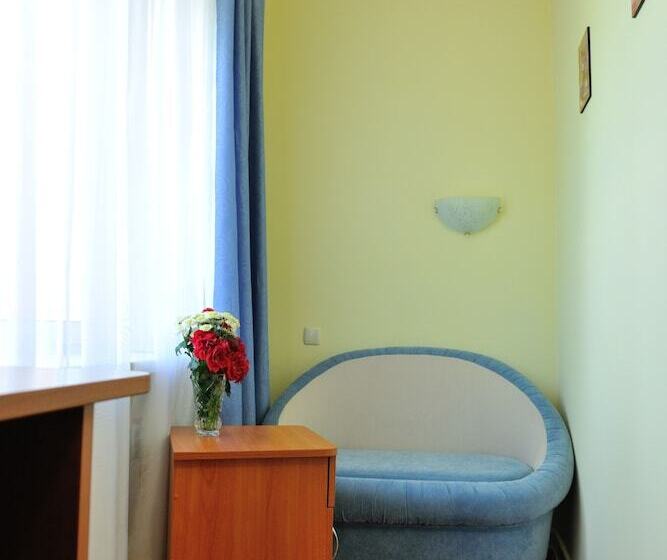 标准单人间, Na Kazanskoy