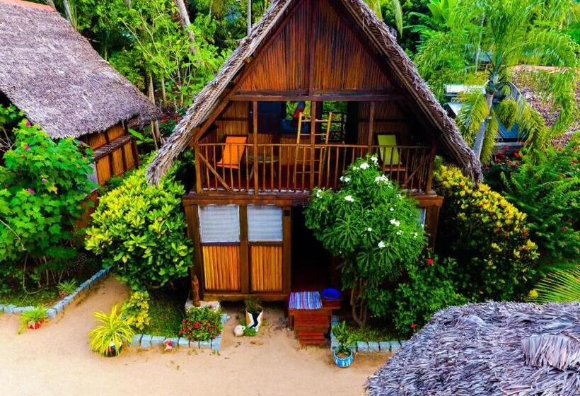 اتاق استاندارد با چشماندازهای پانوراما, Floraly Komba