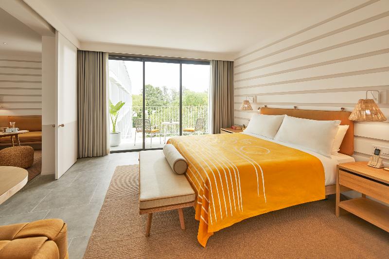 Standard Room, Goto Tsubaki