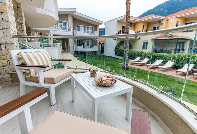 ジュニアスイート, Lobelia Luxury Suites