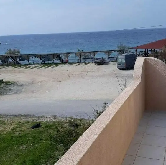デラックスの4人部屋, Theresa Hotel At Karpaz Peninsula