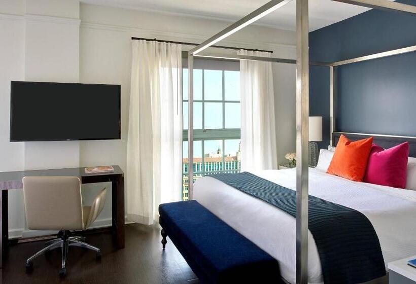 חדר סטנדרט, מיטת קינג, מותאם לאדם עם מוגבלויות, Colonnade Coral Gables, Autograph Collection