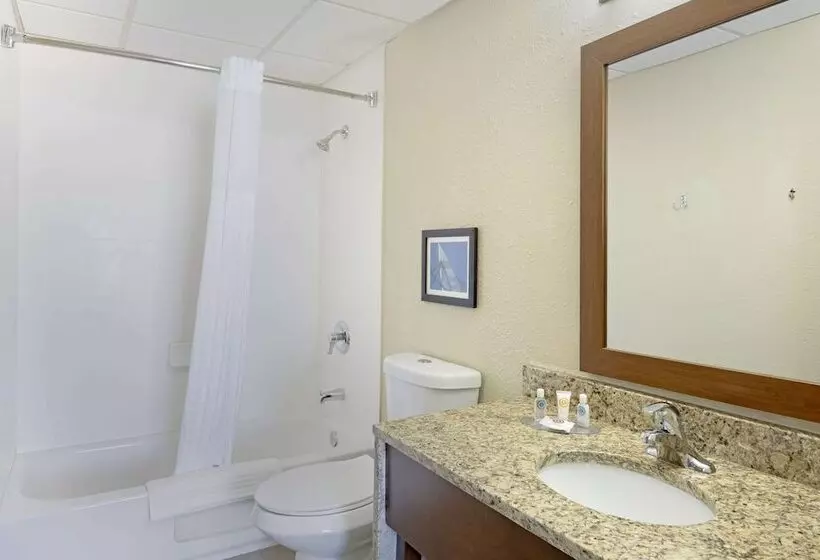 Sviitti, Comfort Inn & Suites