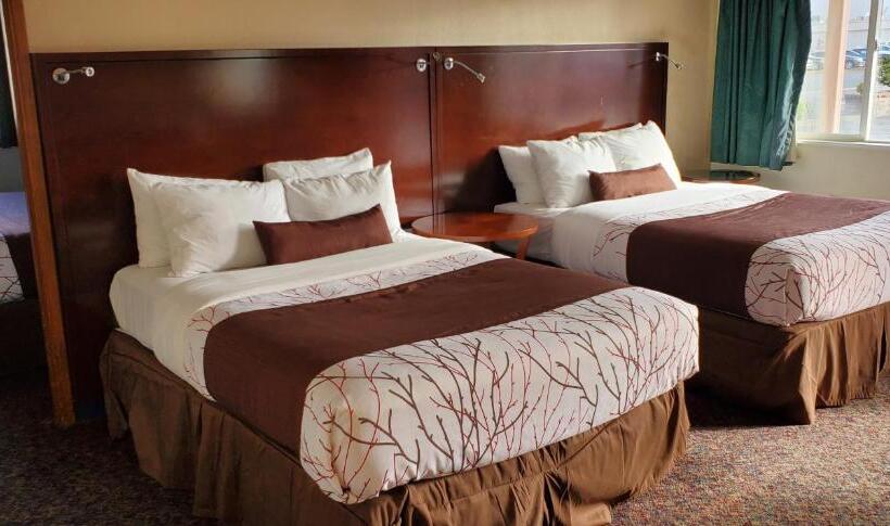 Семейный Номер Совместный Санузел, Olympic Inn & Suites