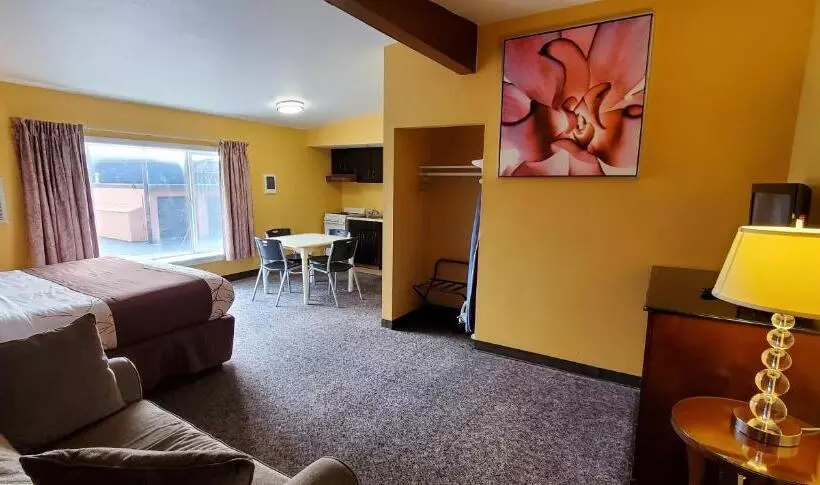 １ベッドルームのデラックスアパートメント, Olympic Inn & Suites