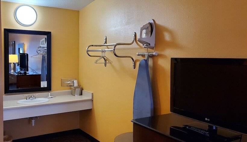 디럭스 룸, Olympic Inn & Suites