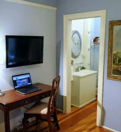 スイート, The Oliver Inn