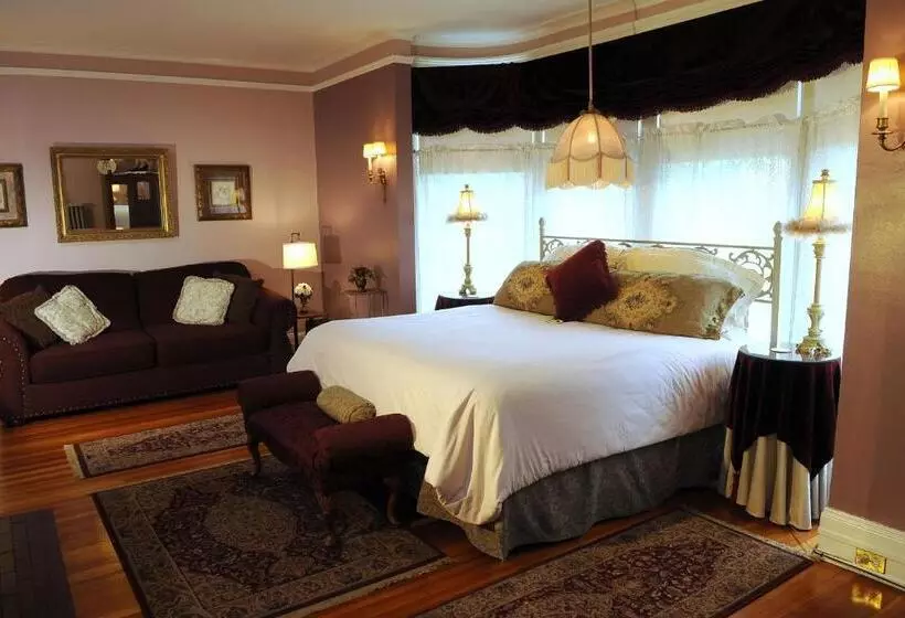 キングサイズベッドのデラックススイート, The Oliver Inn
