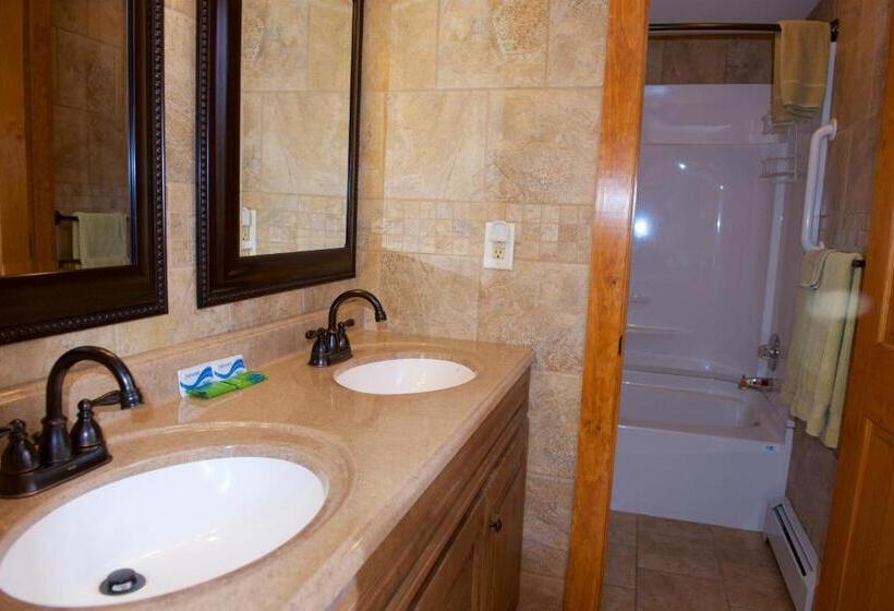 Номер Deluxe, Myer Country Motel