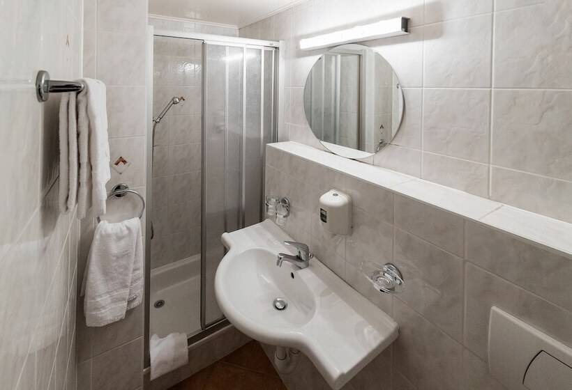 Standardzimmer, De La Place